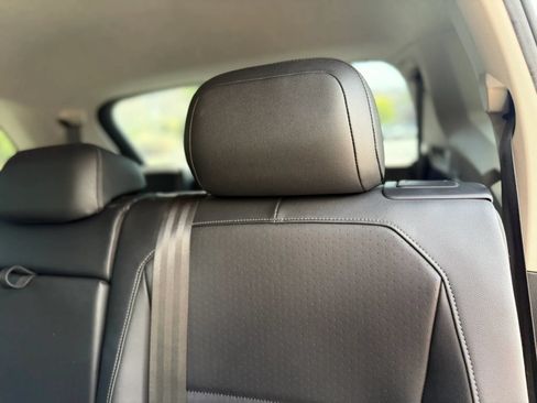Used 2019 Volkswagen Tiguan SE FWD image 29