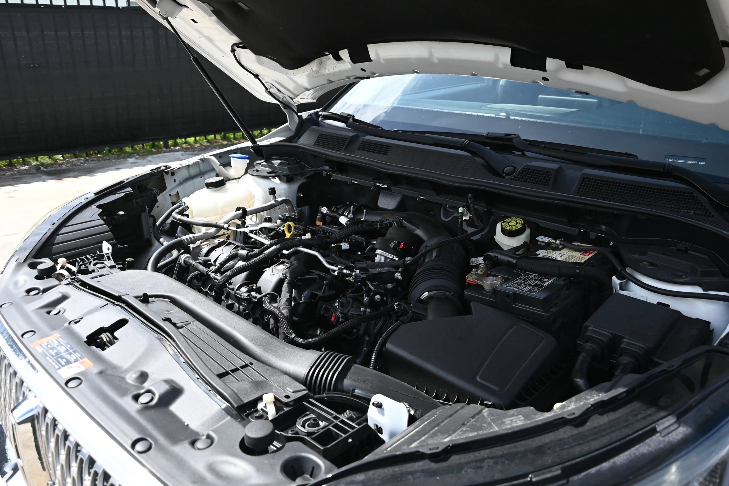 Used 2021 Lincoln Corsair FWD w/ Premium Package image 18