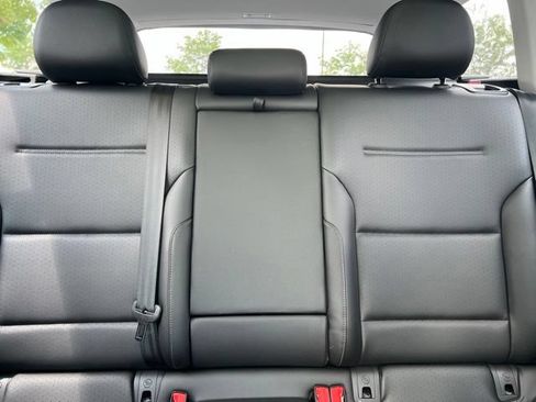 Used 2017 Volkswagen Golf SE FWD image 30