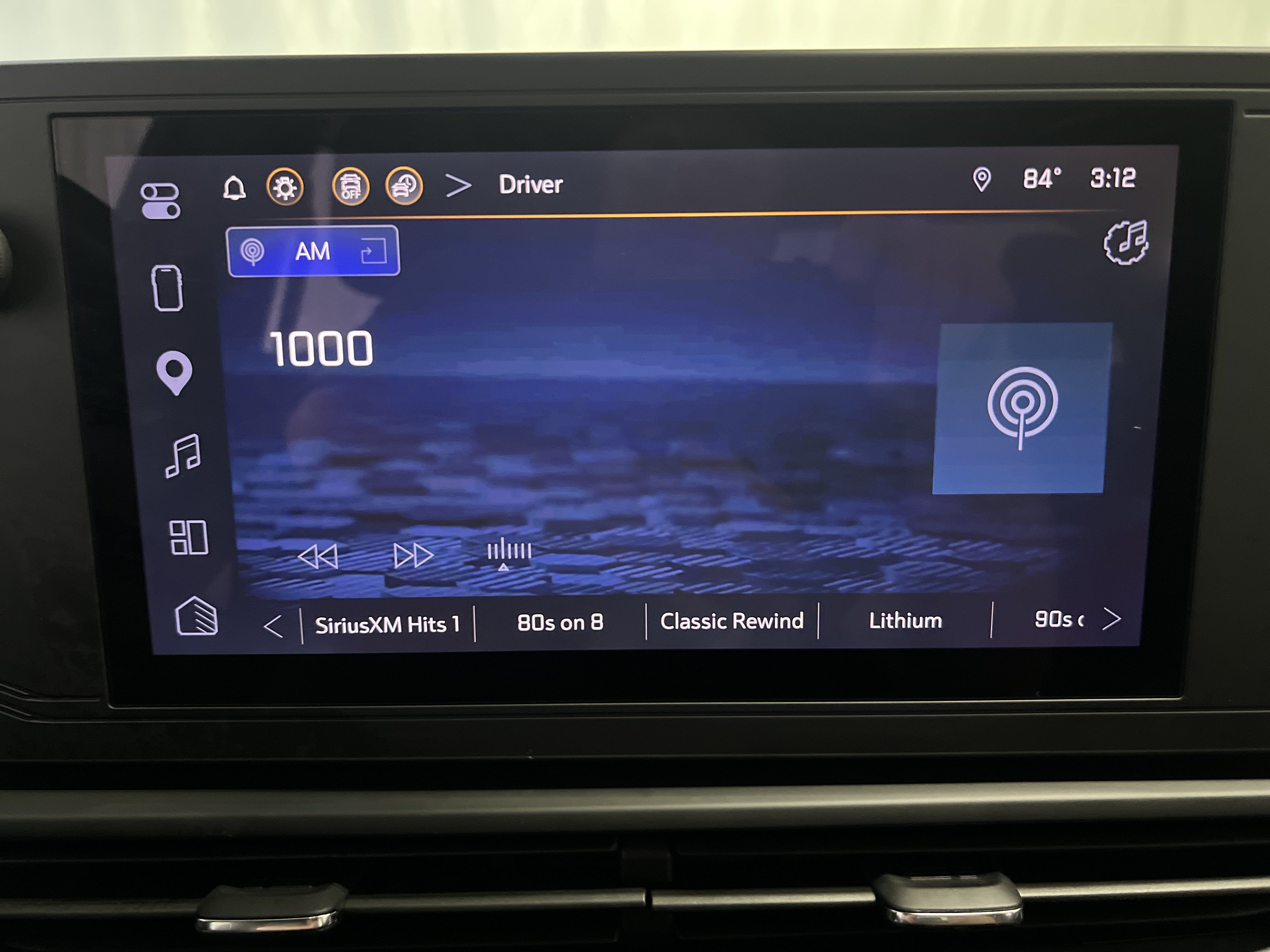 Certified 2025 Chevrolet Silverado EV W/T AWD/4WD image 18