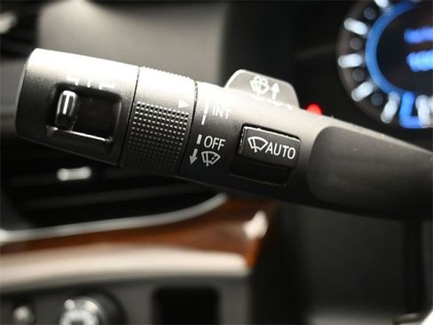 Used 2020 Cadillac Escalade 2WD image 30