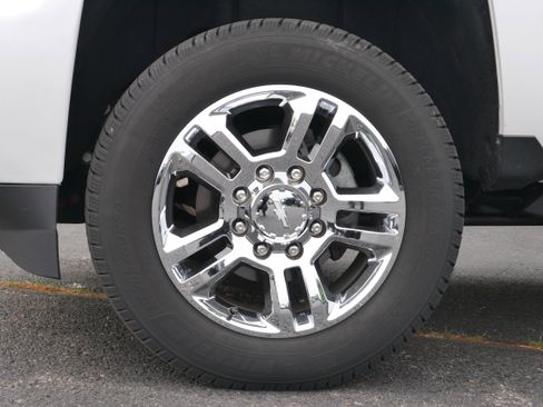Certified 2019 Chevrolet Silverado 2500 High Country w/ Duramax Plus Package AWD/4WD image 13
