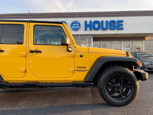 Used 2015 Jeep Wrangler Unlimited Sport w/ Quick Order Package 24S image 40