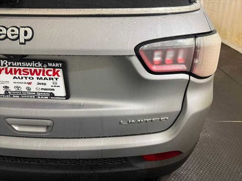 Certified 2023 Jeep Compass Limited image 18