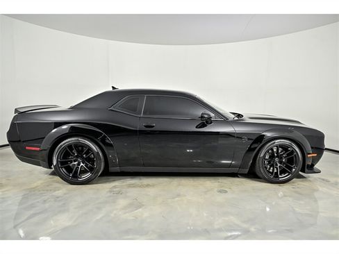 Used 2023 Dodge Challenger SRT Hellcat RWD image 10