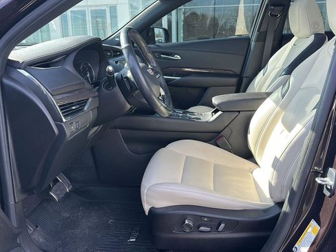 Used 2021 Cadillac XT4 Sport image 10
