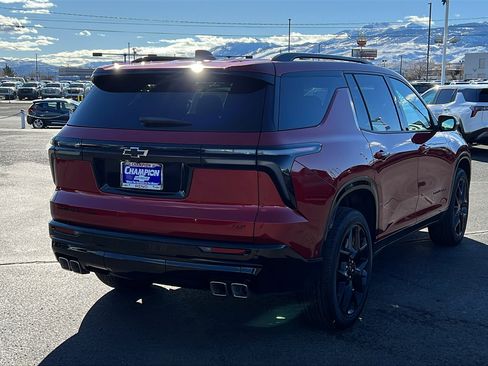 New 2026 Chevrolet Traverse RS image 5