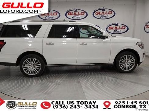 Used 2022 Ford Expedition Max Limited image 9