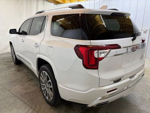 Used 2023 GMC Acadia Denali w/ Denali Ultimate Package AWD/4WD image 8