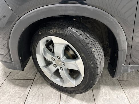 Used 2016 Honda HR-V EX image 32