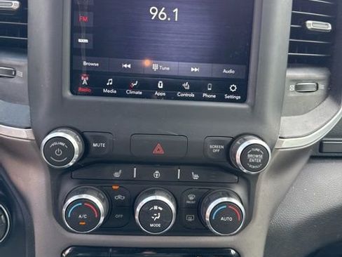 Used 2020 RAM 1500 Big Horn AWD/4WD image 6