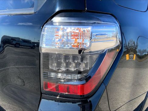 Used 2021 Toyota 4Runner TRD Off-Road Premium image 30