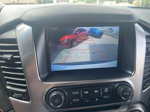 Used 2016 Chevrolet Suburban LT RWD image 14