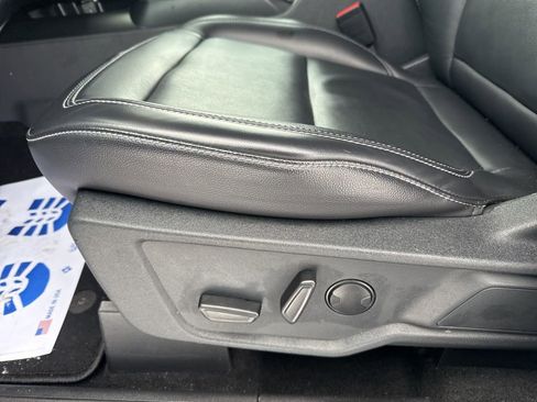 Used 2025 Ford Bronco Outer Banks image 13