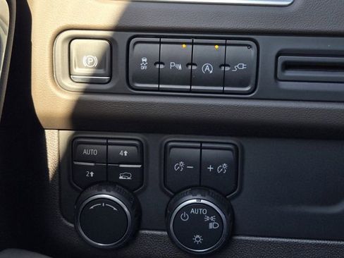 Used 2021 Chevrolet Tahoe LT image 22