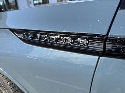 Used 2025 Lincoln Aviator Black Label w/ Jet Appearance Package image 7
