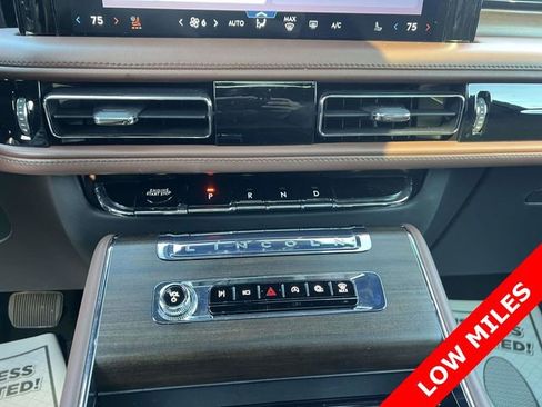 Used 2025 Lincoln Aviator Reserve w/ Illumination Package image 26