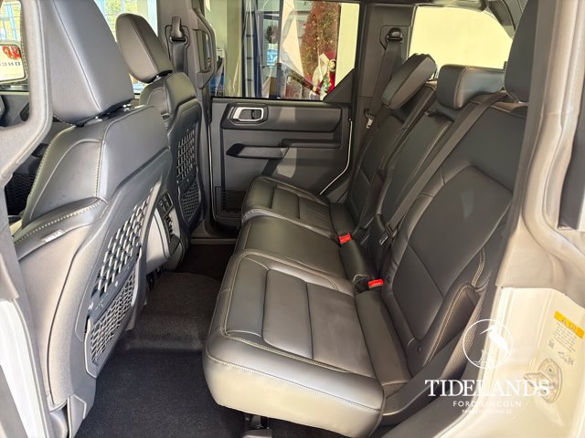 Used 2025 Ford Bronco Badlands AWD/4WD image 28