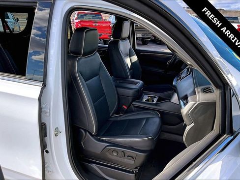 Used 2023 Chevrolet Suburban Premier image 28