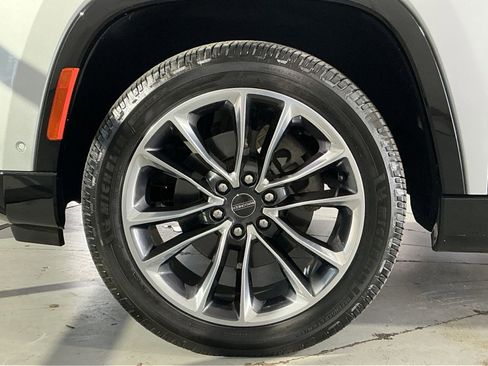 Used 2022 Jeep Wagoneer Series III w/ Premium Group I image 20