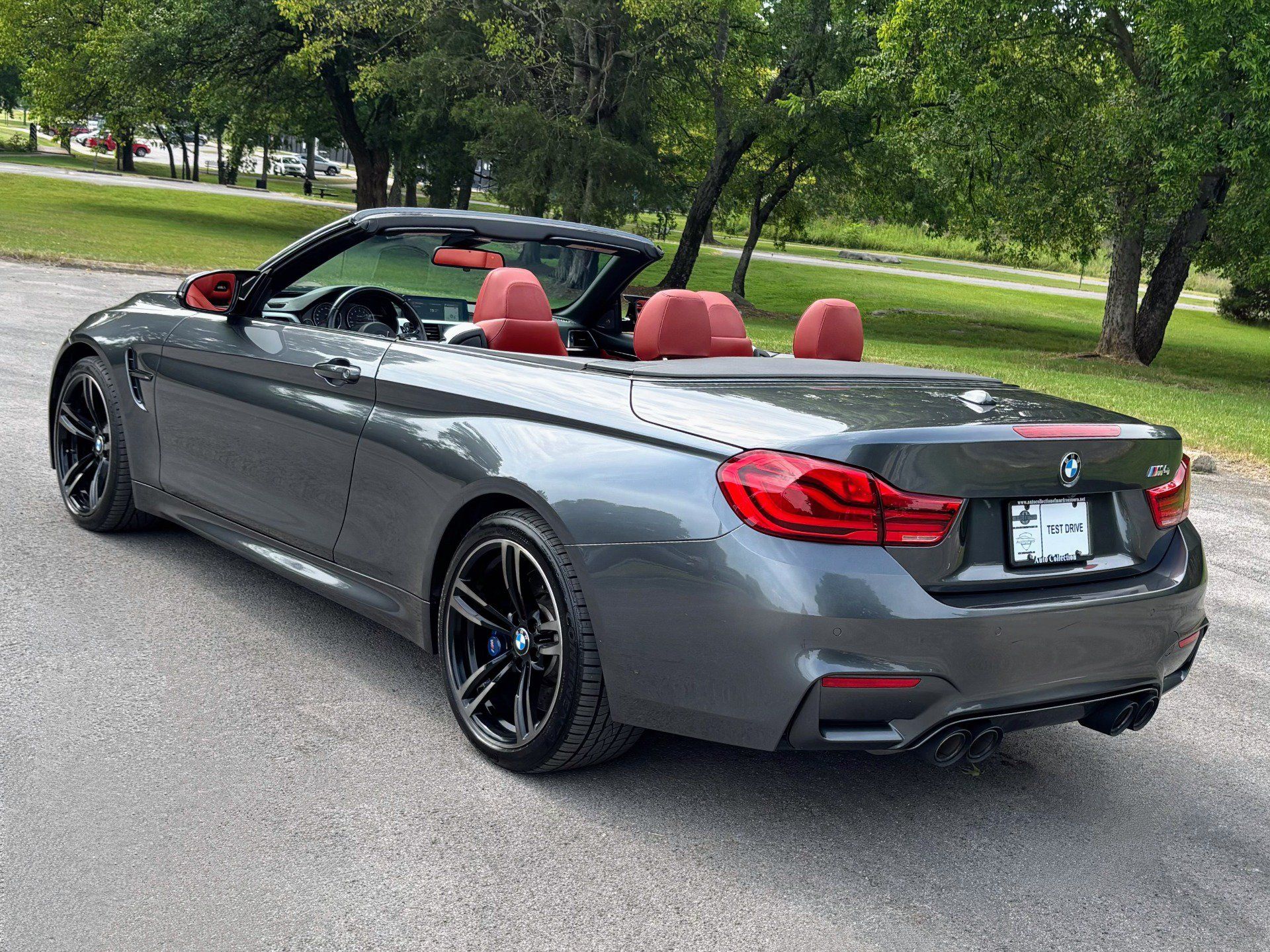 Used 2019 BMW M4 Convertible w/ Competition Package RWD image 4
