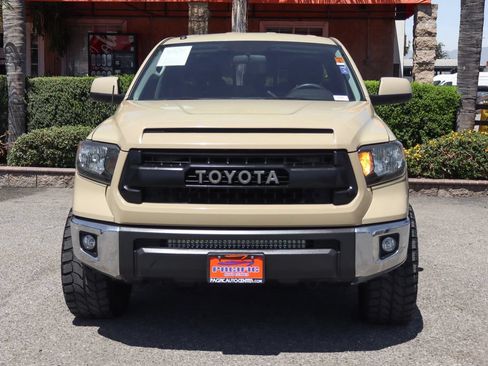 Used 2017 Toyota Tundra SR5 RWD image 3