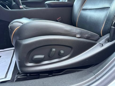 Used 2017 Chevrolet Impala Premier FWD image 14