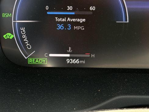 Used 2025 Toyota RAV4 XSE w/ Advanced Technology Package AWD/4WD image 14