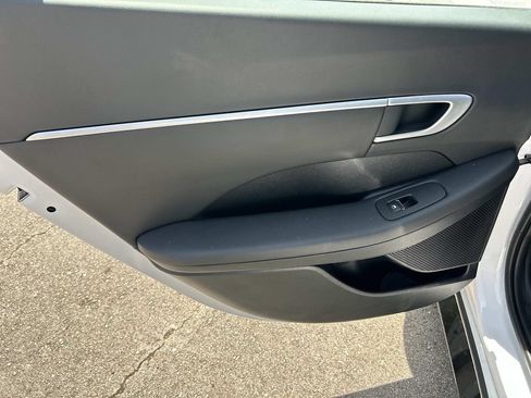 Certified 2025 Hyundai Sonata SEL AWD/4WD image 19