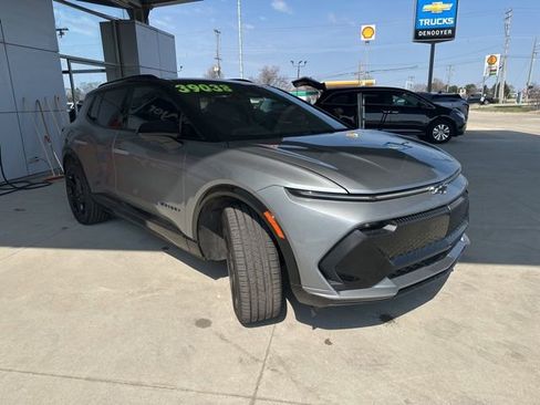 New 2026 Chevrolet Equinox EV RS AWD/4WD image 3