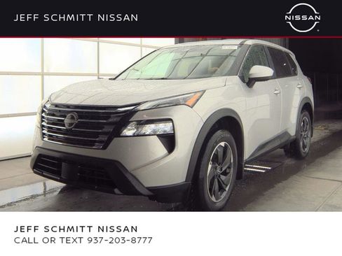 Certified 2025 Nissan Rogue SV image 1