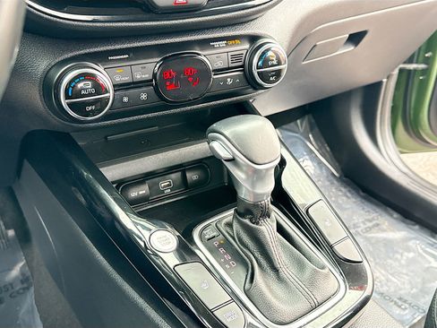 Used 2020 Kia Soul EX image 11