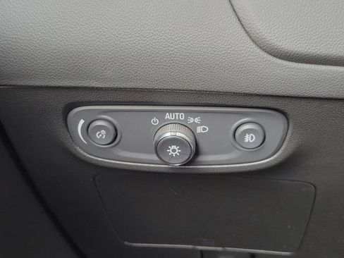 Used 2023 Buick Encore GX Select FWD image 12