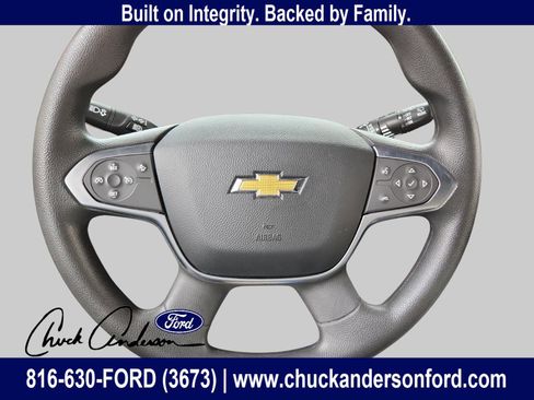 Used 2023 Chevrolet Traverse LS image 23