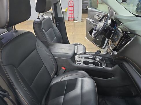 Used 2019 Chevrolet Traverse RS image 12