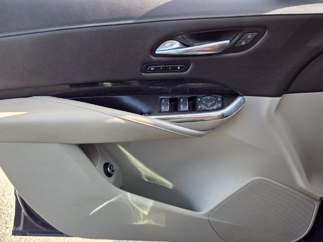 Used 2019 Cadillac XT4 Premium Luxury FWD image 27