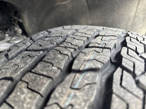 Used 2022 Chevrolet Silverado 1500 RST w/ Z71 Off-Road Package image 11