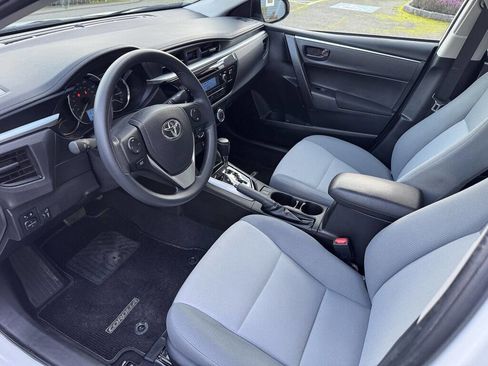 Used 2014 Toyota Corolla LE image 15