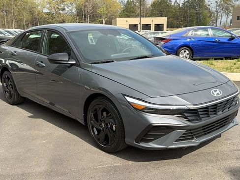 New 2026 Hyundai Elantra Sport FWD image 4