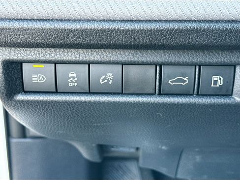 Used 2025 Toyota Camry SE FWD image 34