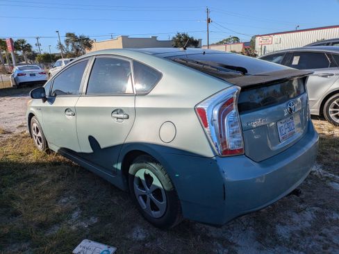 Used 2012 Toyota Prius Two image 6