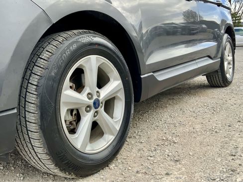 Used 2015 Ford Edge SE image 14