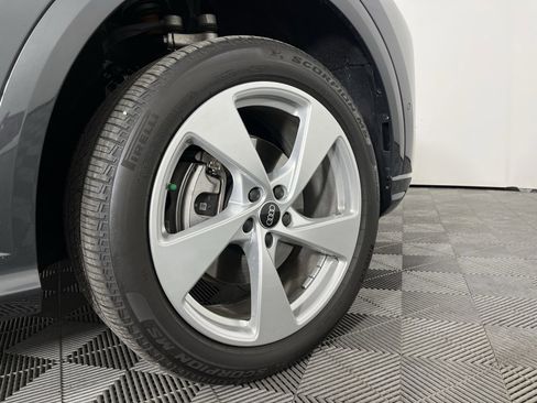 Used 2025 Audi Q5 Premium Plus w/ Premium Plus image 10