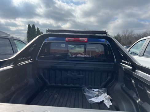 New 2026 Chevrolet Colorado Trail Boss w/ Midnight Edition AWD/4WD image 8