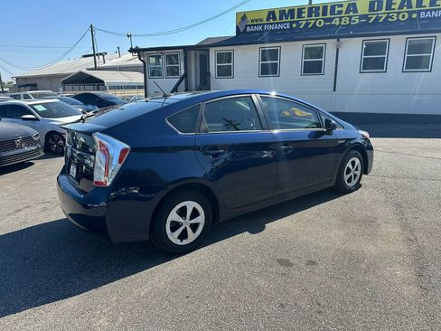 Used 2015 Toyota Prius Three image 10