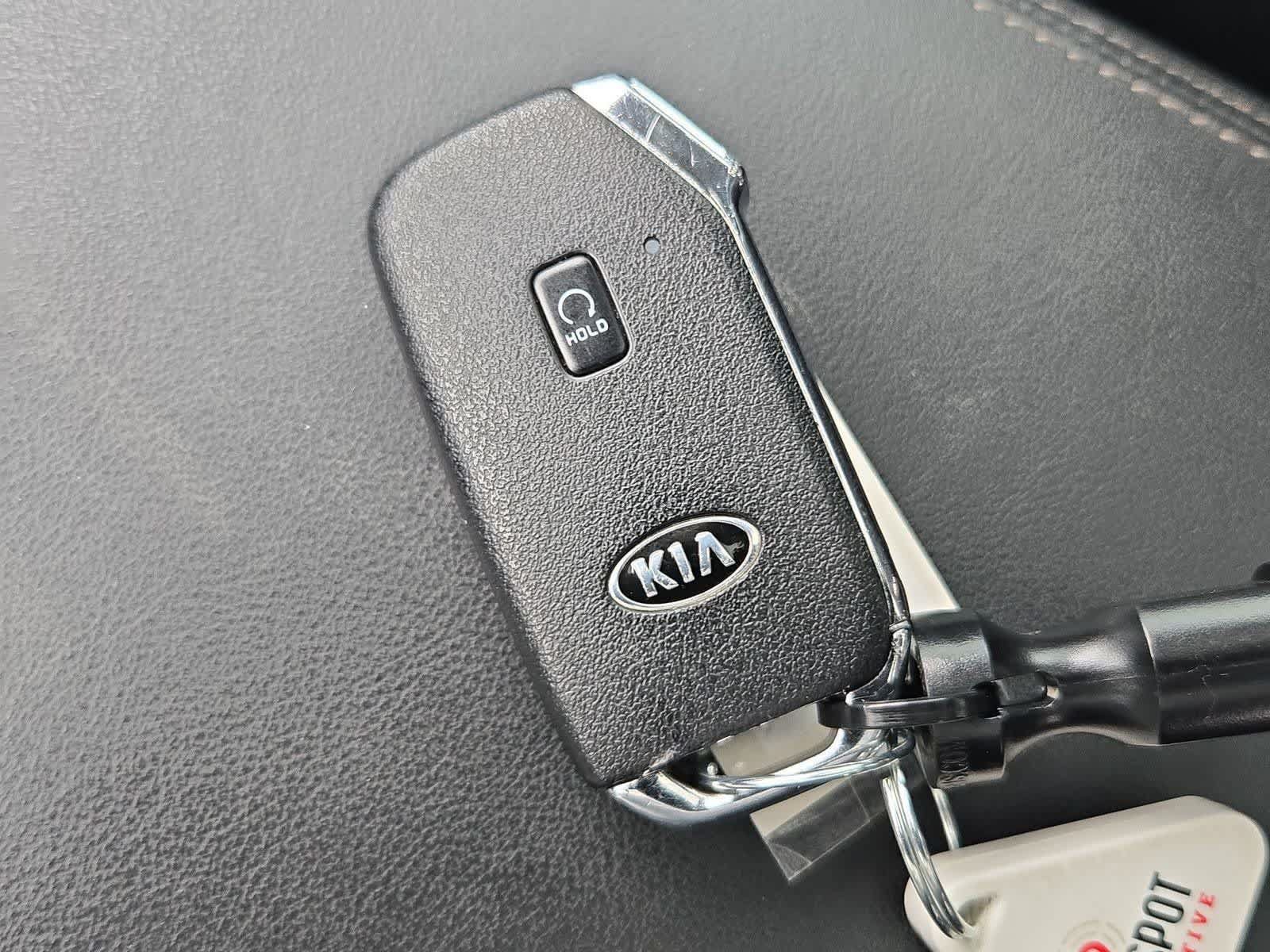 Certified 2021 Kia Sorento S w/ Panoramic Sunroof Package FWD image 33