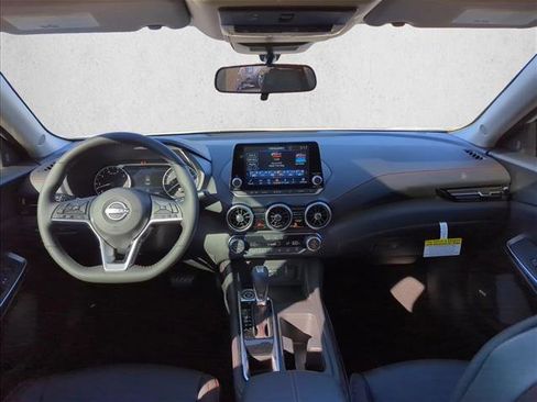 New 2025 Nissan Sentra SR w/ SR Premium Package FWD image 17