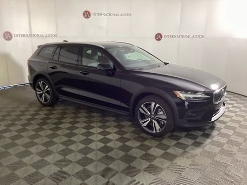 New 2026 Volvo V60 B5 Cross Country Plus w/ Climate Package image 3