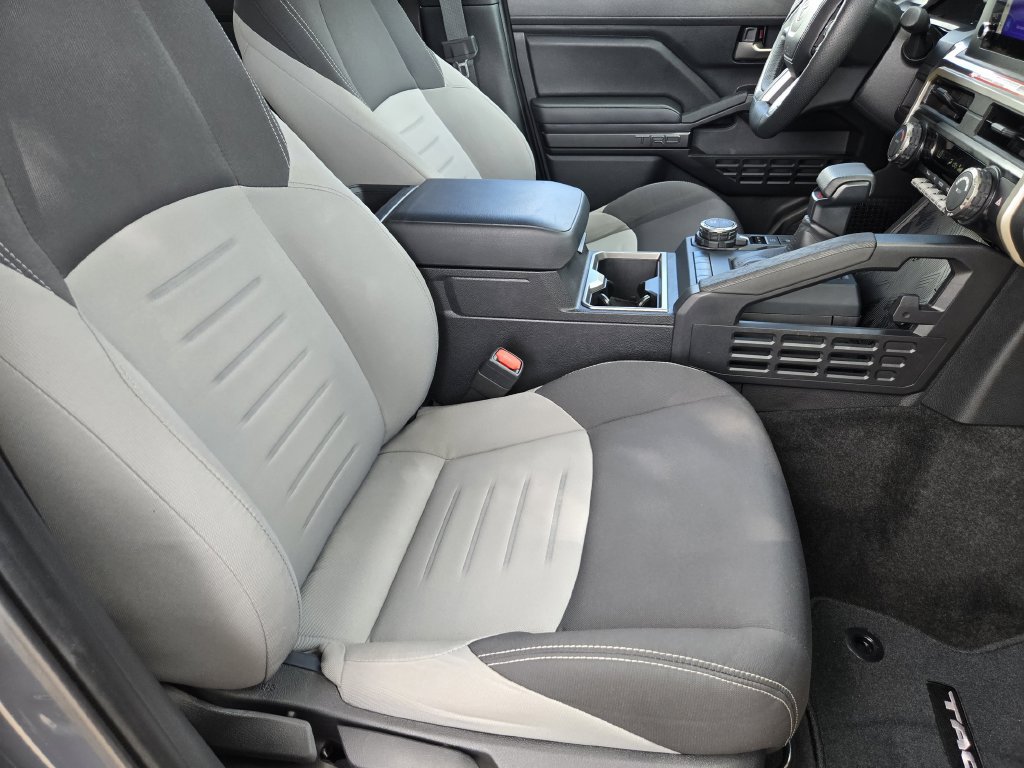 Used 2025 Toyota Tacoma TRD Sport AWD/4WD image 11