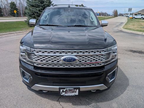 Used 2019 Ford Expedition Max Platinum image 4